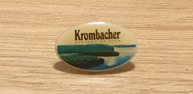 Pin Anstecker Anstecknadel Krombacher Landschaft See Wald  2,5cm