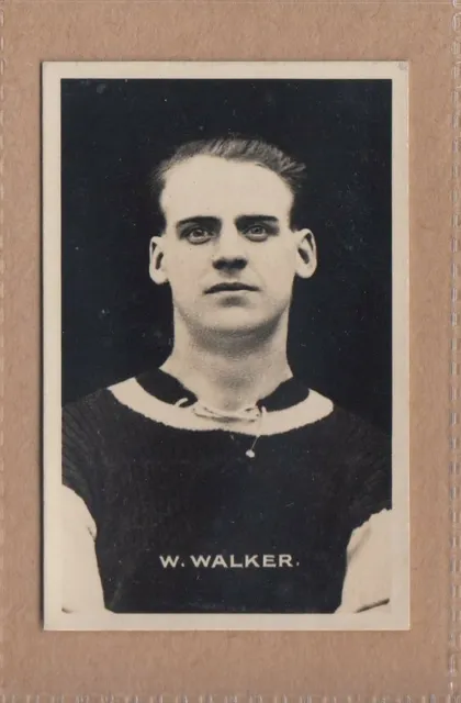 1922 DC Thomson Footballers Signed Real Photos - William H Walker, Aston Villa