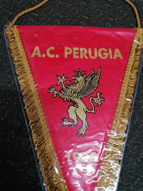 Arsenal grand fanion officel match ?? vintage football