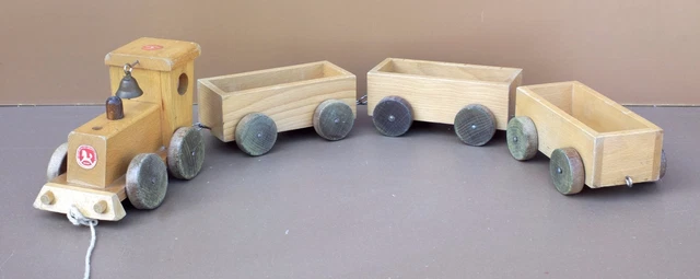 Locomotive pour circuit de train en bois - Ivatt rouge