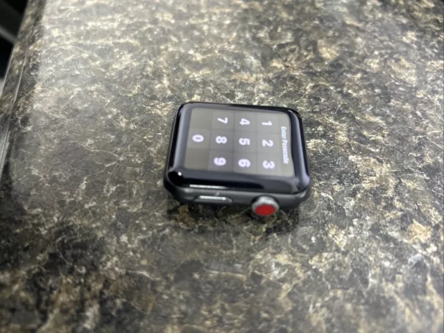 Apple Watch Edition 42mm Gray Ceramic Case with Gray/Black Sport Band (GPS +...