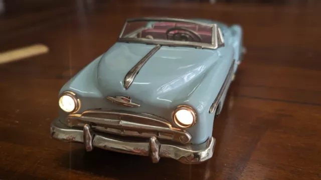 Vintange Tinplate Battery Operated NOMURA TOY Car, Cadillac, Japan, 1950