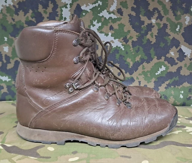 BRITISH ARMY MILITARY Sas Surplus Iturri Combat Hiking Boots Leather