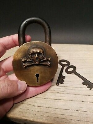 Antique Vintage Style Cast Iron & Brass Pirate Skull Padlock Lock & Key