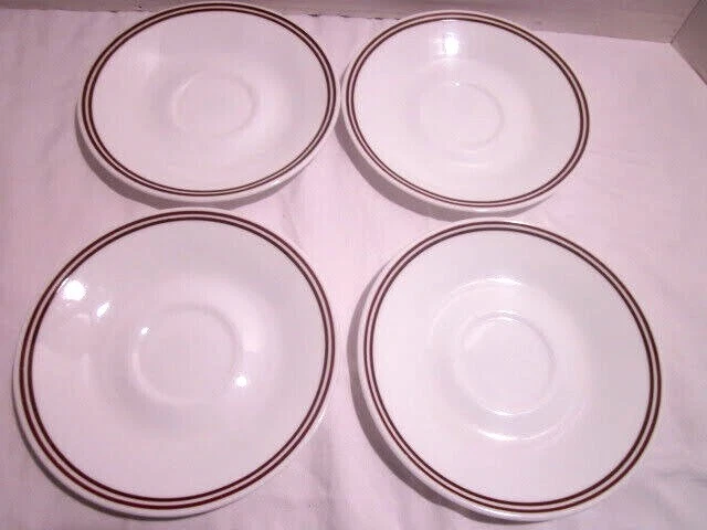 VINTAGE CORELLE SET Of Batik Brown White 1/4