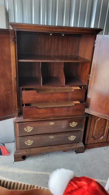  bedroom dresser used. Color is brown