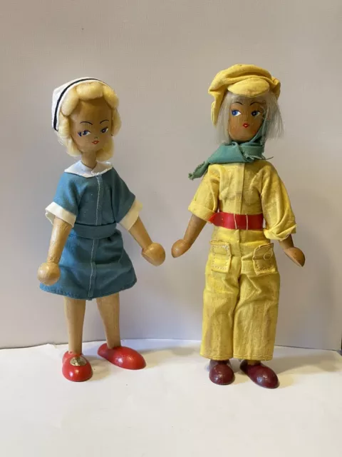 Poland Hand Crafted Carved Wooden Peg Dolls Boy & Girl