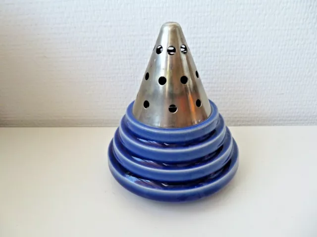 LAMPE BERGER bleu en forme de pyramide ,cone.