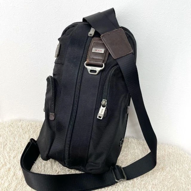 Very Popular Tumi Alpha Monterey Mens Body Bag 22318 Black