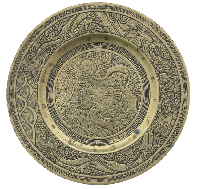 CHINESE DRAGON PLATE brass antique, 6 Character cast mark Fine Detailed