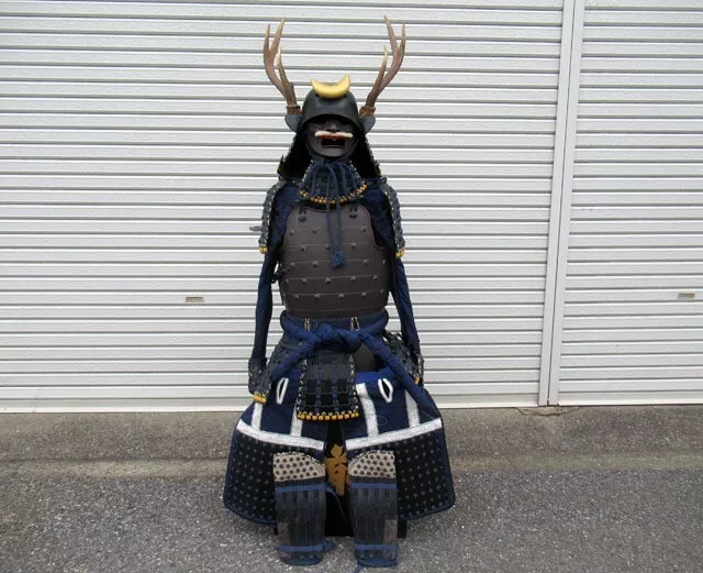 Japanese Armor Vintage Samurai busho Yoroi Kabuto With Box / stand from japan