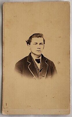 CDV Photo Man Small Vignette Tyler Easton Pennsylvania PA 1860s