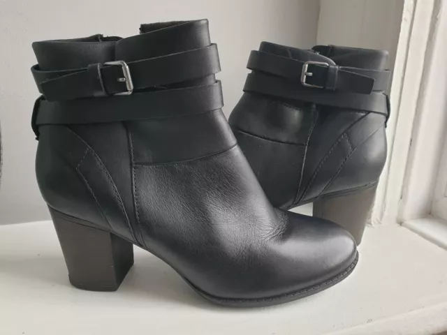 Ladies Clarks Enfield River Black Leather Ankle Boots Size 6.5 E Wide Fit - New