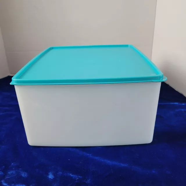 ad  - NEW RARE TUPPERWARE 2141A-1 EXTRA LARGE TEAL RECTANGLE STORAGE  BIN WITH LID in 2023