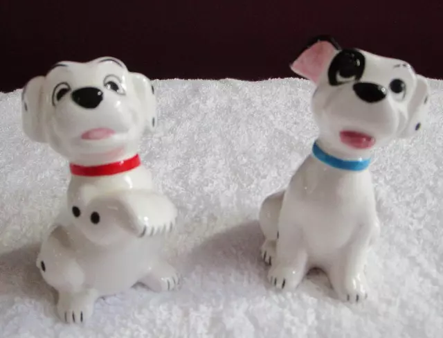 2 Dalmations puppies Disney 101 Dalmation dog figurines 2.5"