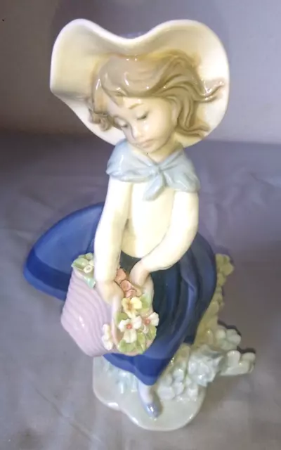 Ancien Figurine Statuette Fille Avec Panier De Fleurs Porcelaine Lladro Espagnol