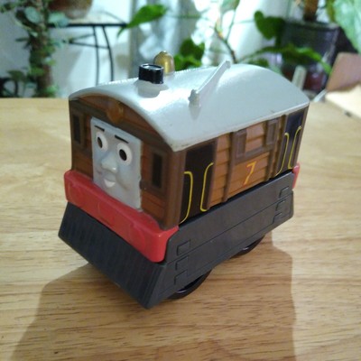 thomas wooden 2001