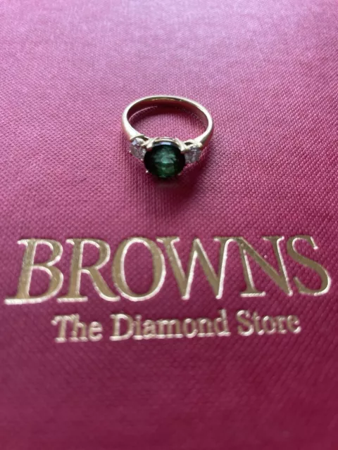 Beautiful 18ct Gold Classic Claw Set Green Tourmaline & Diamond Ring