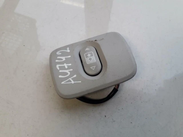 2015-19 GMC Sierra 2500 3500 Roof Mounted Sunroof Control Switches Par 2015-19 GMC Sierra 2500 3500 Roof Mounted Sunroof Control Switches Par