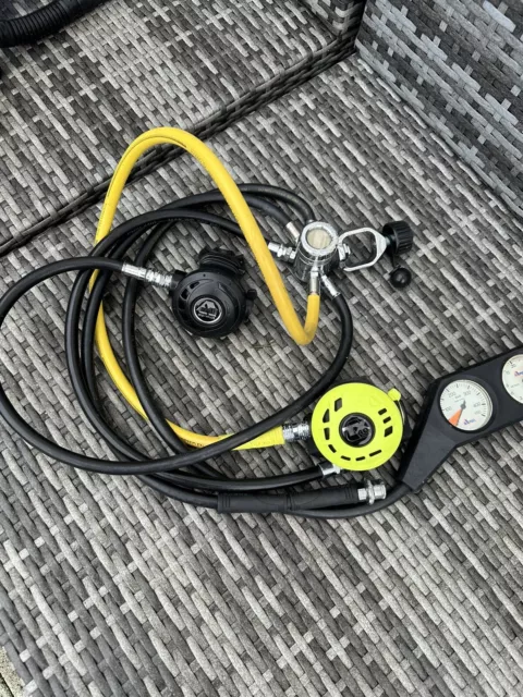 Apeks Scuba Regulator set See Pics