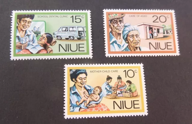Niue 1977 Personal services ambulance dental SG216/8 MNH UM unmounted mint