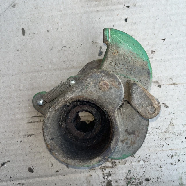 John Deere 24WS Small Baler Trip Dog E14744E