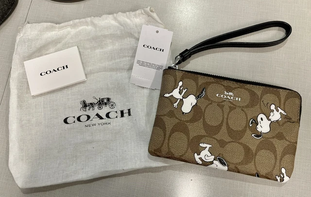 Coach Snoopy Wristlet Wallet New With Coach Dust Bag And Tags Rare