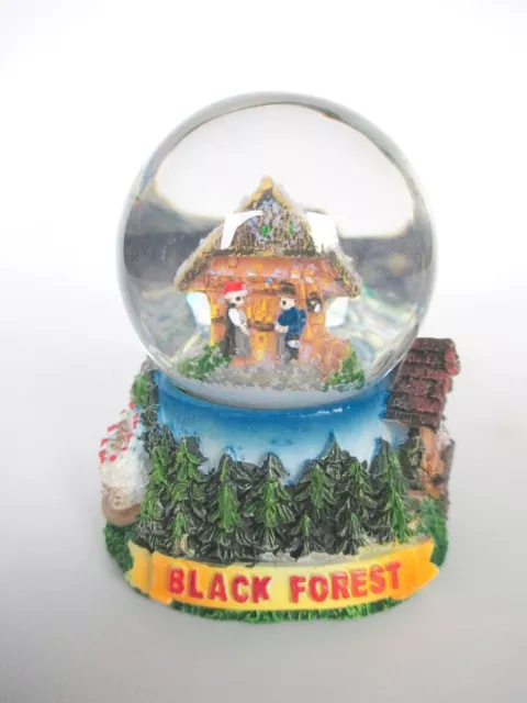 Schwarzwald Schneekugel Black Forest Snowglobe Germany Souvenir (013)