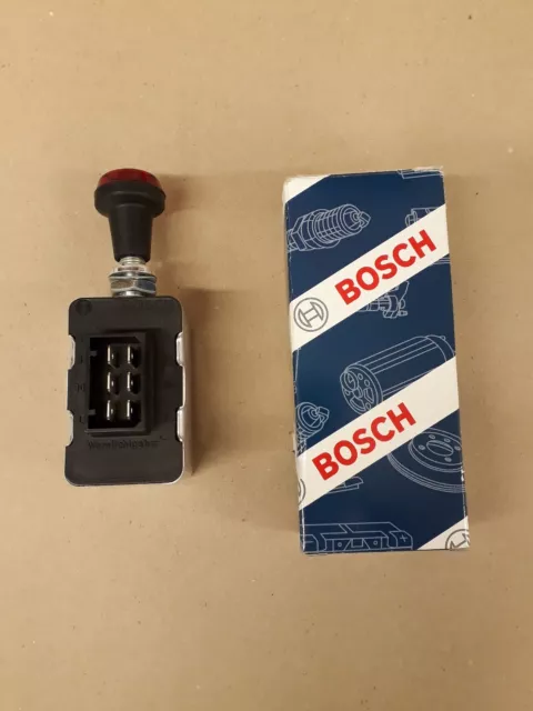 BOSCH WARNBLINKSCHALTER Warnblinkgeber IHC Cormick Fendt Deere Oldtimer Traktor