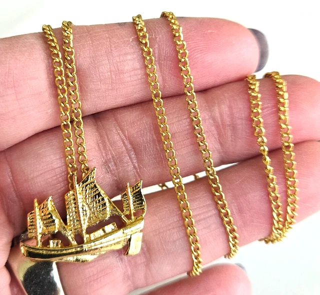VINTAGE JUNK SHIP Anju Hong Kong Souvenir Gold Tone Pendant Necklace 23 ...
