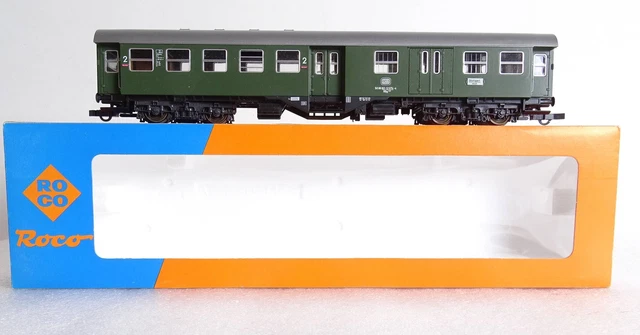 ROCO H0 44362 Personenwagen Waggon 2. Kl. Umbauwagen DB 50 80 8212 074