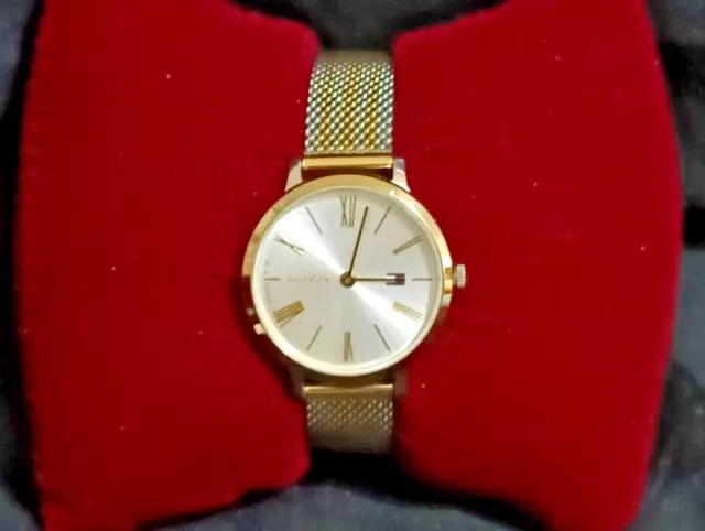 Zendaya tommy hilfiger watch outlet