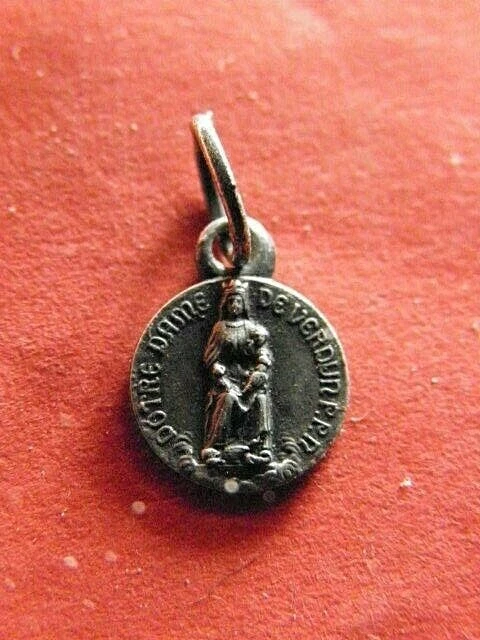 Broche Ancienne Notre Dame De La Garde Argentée - Vierge à L'enfant, Bijou Religieux Vintage