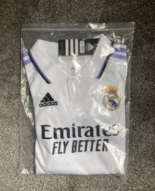 Real Madrid Home Football Shirt & Shorts Size 8/9 years BNWT