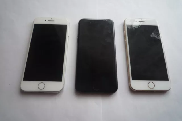 Job lot 3x Apple iPhone 7 32GB - Smartphone Black, Gold, Silver 1775