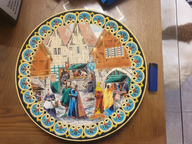 GRANDE ASSIETTE EN émaux de Longwy 