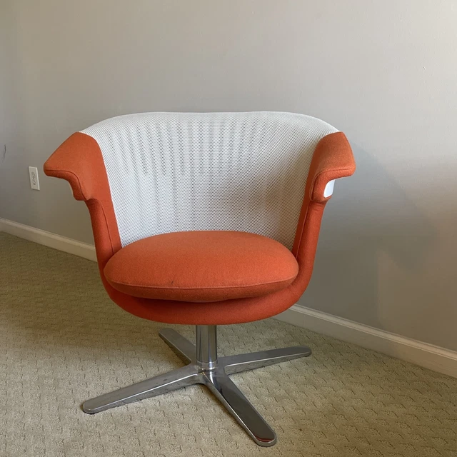 Vtg Pair Steelcase Chairs Mid Century Modern Rare Orange Swivel Chair. set of 2