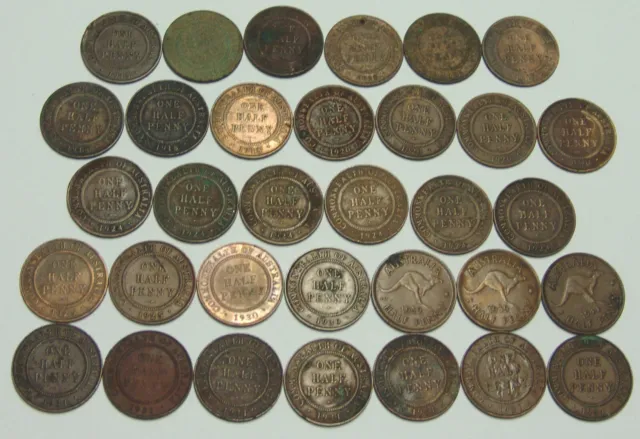 Australian halfpenny scarcer dates including 1915 x 6 and 1939 roo x 2, damage.