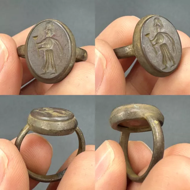 Stunning ancient Roman stone king intaglio bronze rare ring