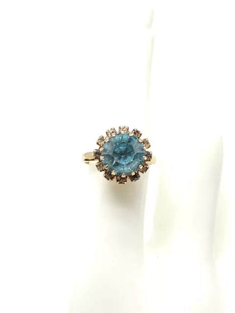 Light Blue Clear Rhinestone Cocktail Ring Gold Tone Size 7 Vintage Adjustable