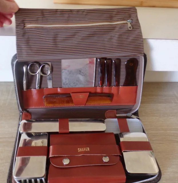 Vintage Men's Two Tone Leather Travel Grooming Toiletry Manicure Kit  Germany