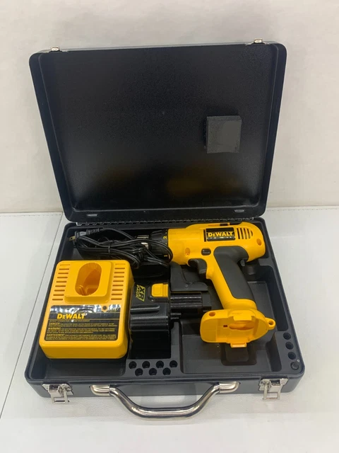 Dewalt DW972 3/8" Cordless Drill/Driver 12V w/ Hard Case Set Dewalt DW972 3/8" Cordless Drill/Driver 12V w/ Hard Case Set