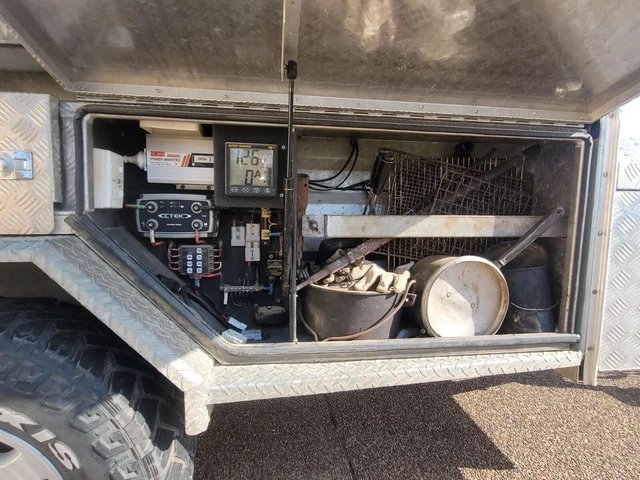 Camper Trailer 3
