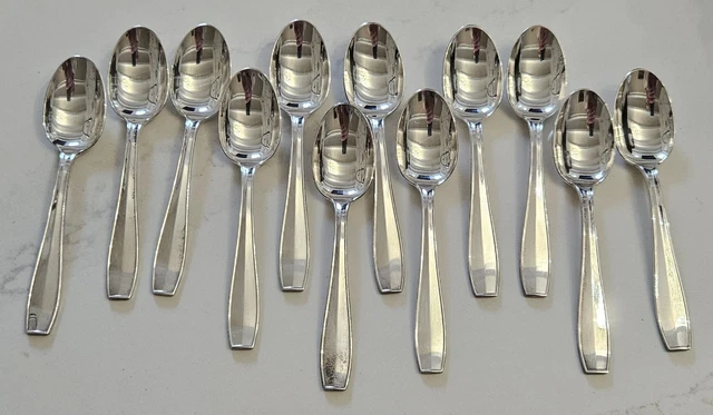 12 Cuillères à café CHRISTOFLE modèle Pompadour métal argenté