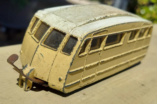 DINKY TOYS 811 - Caravane Hénon avec boîte