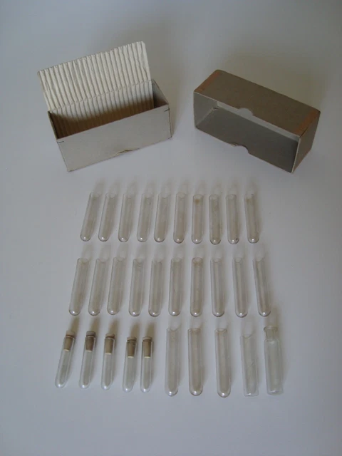 Scatola di provette in vetro per laboratorio chimico-medico-farmaceutico VINTAGE