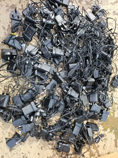 88+ X Job Lot Microsoft Nokia Mobile Phone/tablet MAINS Chargers  Mixed Types