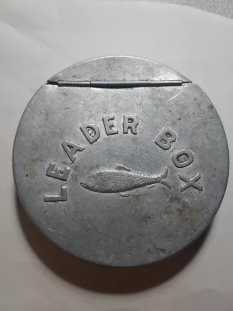 VINTAGE EMBOSSED FISH Fishing Leader Box Hinged Lid 3-7/8 Diameter  Aluminum Old $14.99 - PicClick