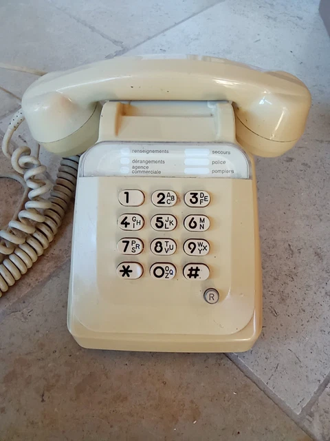 Ancien Téléphone Vintage Socotel S63 à Clavier collection Ptt
