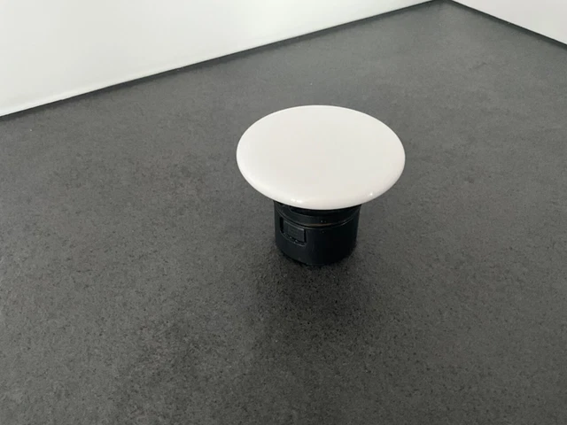 Geberit Zubehör - Ventilabdeckung für den Anschluss des Clou Waschtisches, Chrom poliert 241.993.21.1